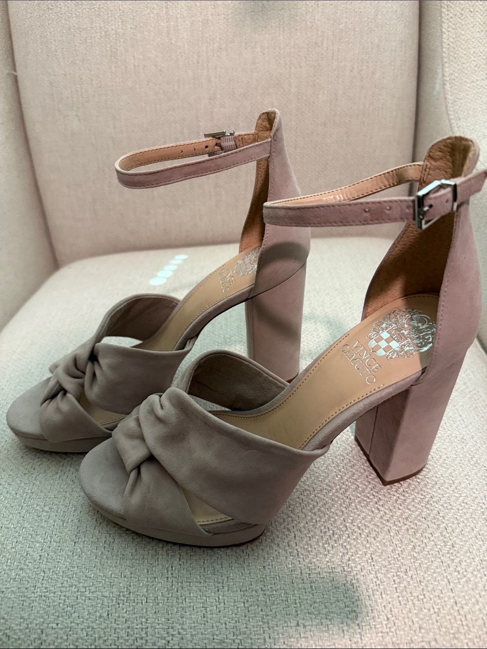 Vince Camuto Blush Knot Front Block Heel Sandals